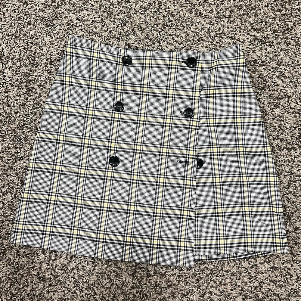 H&M divided checkered skirt